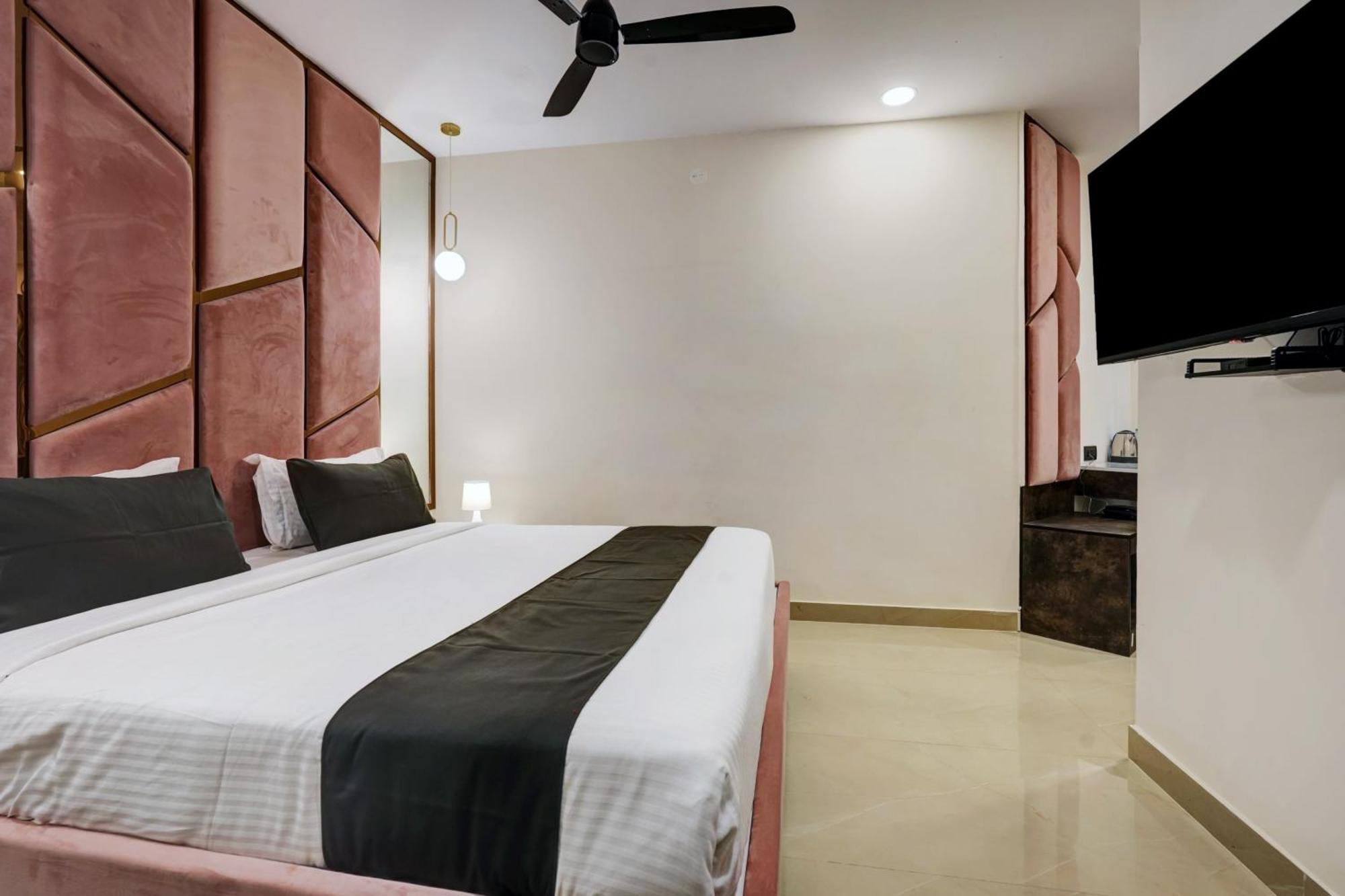 Astra Hotels & Suites - Koramangala Bangalore Exterior photo