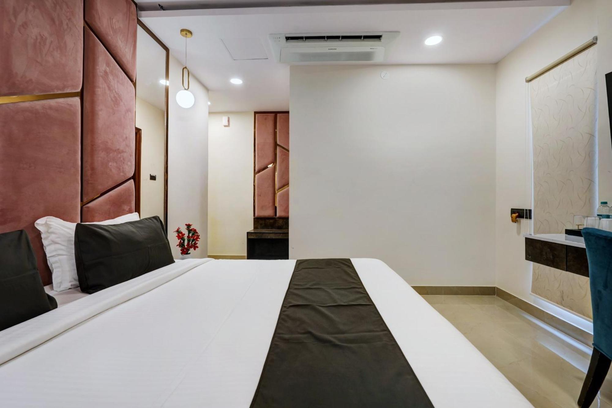 Astra Hotels & Suites - Koramangala Bangalore Exterior photo